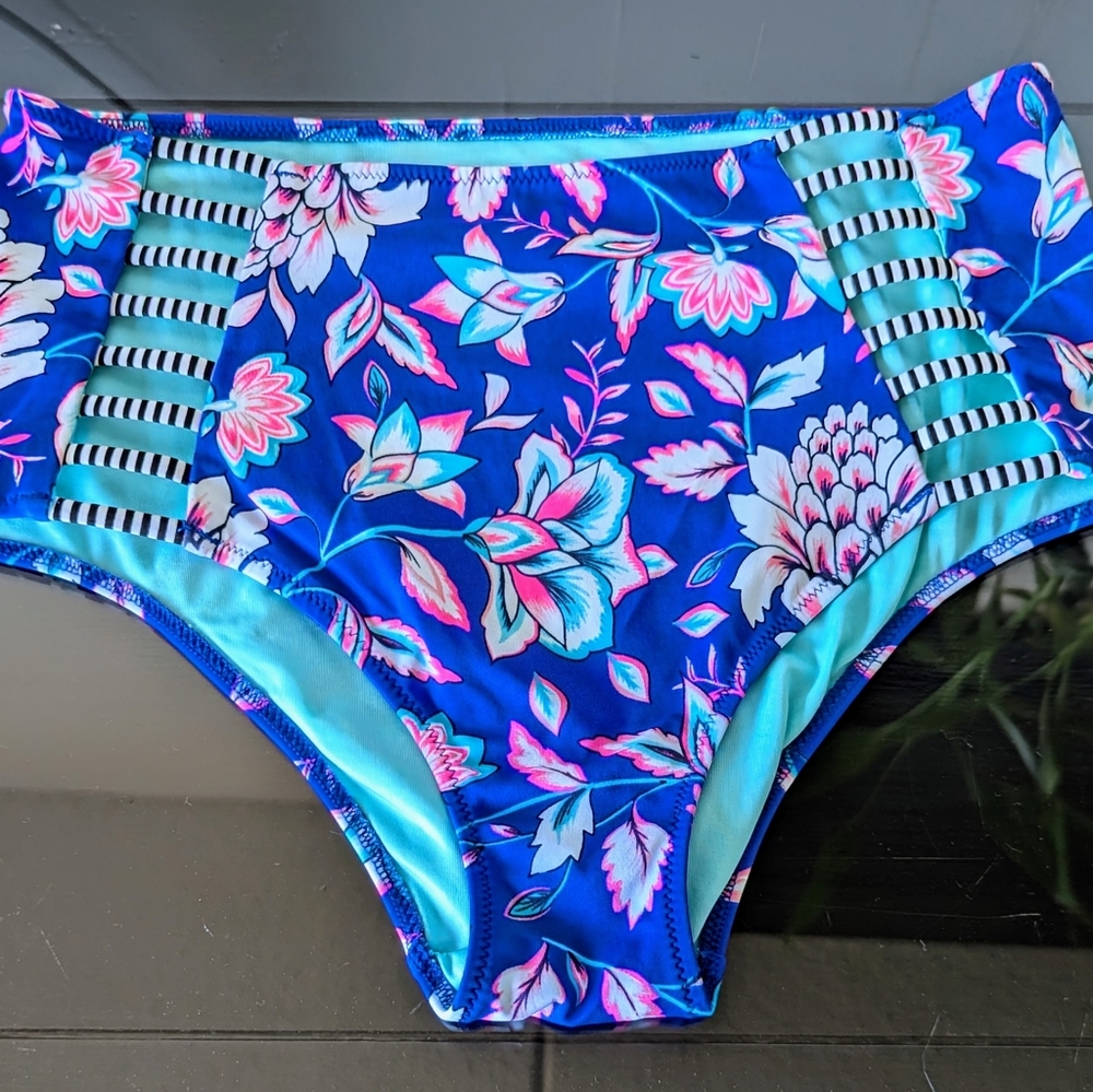 Shade and Shore High Waisted Sexy Bikini Bottoms M